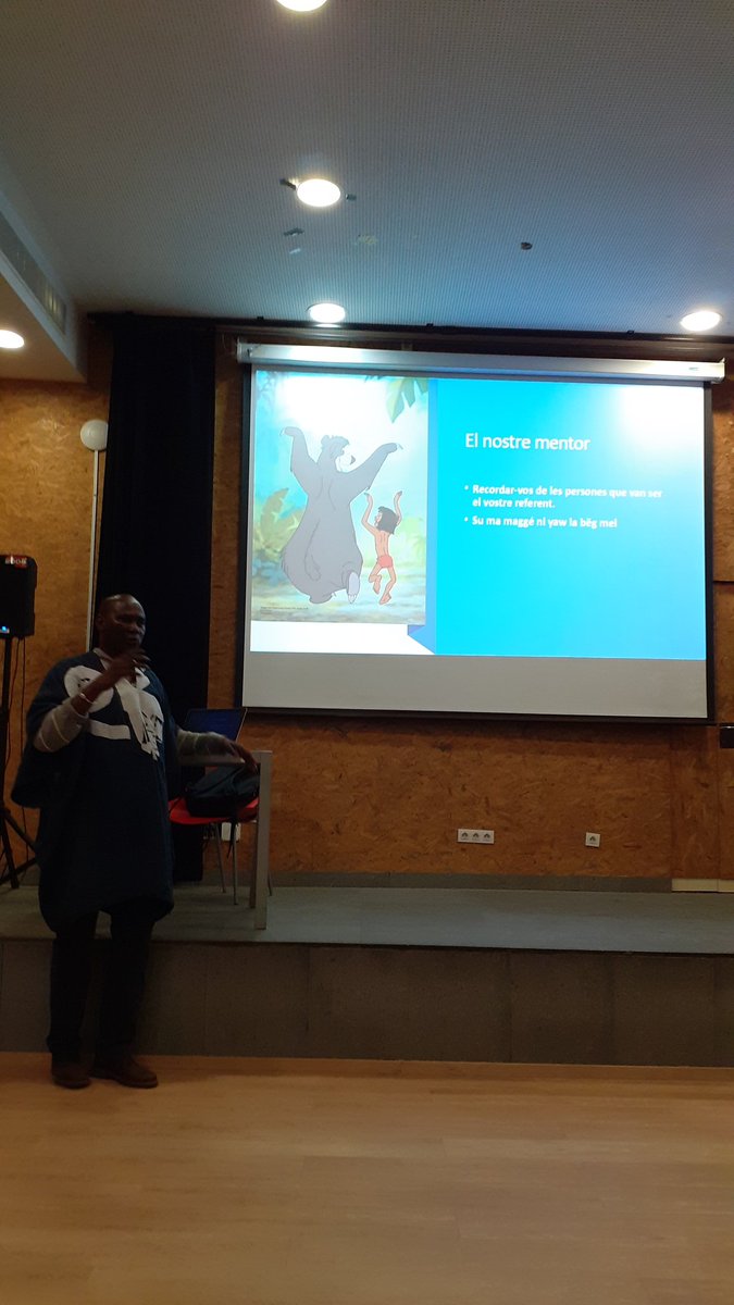 senexcelencia's tweet photo. @MawaNdiaye Nos habla de la mentoria en la #jornada sobre #Educación y #Formación de @senexcelencia @CasCatSen https://t.co/NrRC8p6GNL