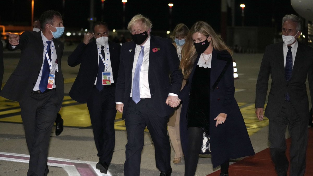 Why do world leaders need to fly to Rome in private jets, then fly to Glasgow in private jets, then fly home in private jets, to make the point that the rest of us need to switch off our central heating, pay 30% more for gas &amp; scrap our cars?

Utter hypocrites! 🛩 #COP26 #g20