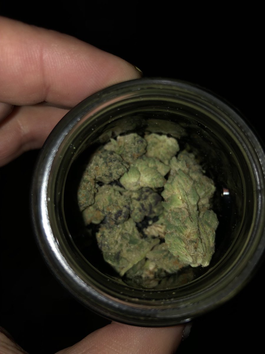 CanadeKevin's tweet photo. #notbrusselsprouts #yourboycookstoo #yourboysmokestoo https://t.co/NMng6CoZ4O