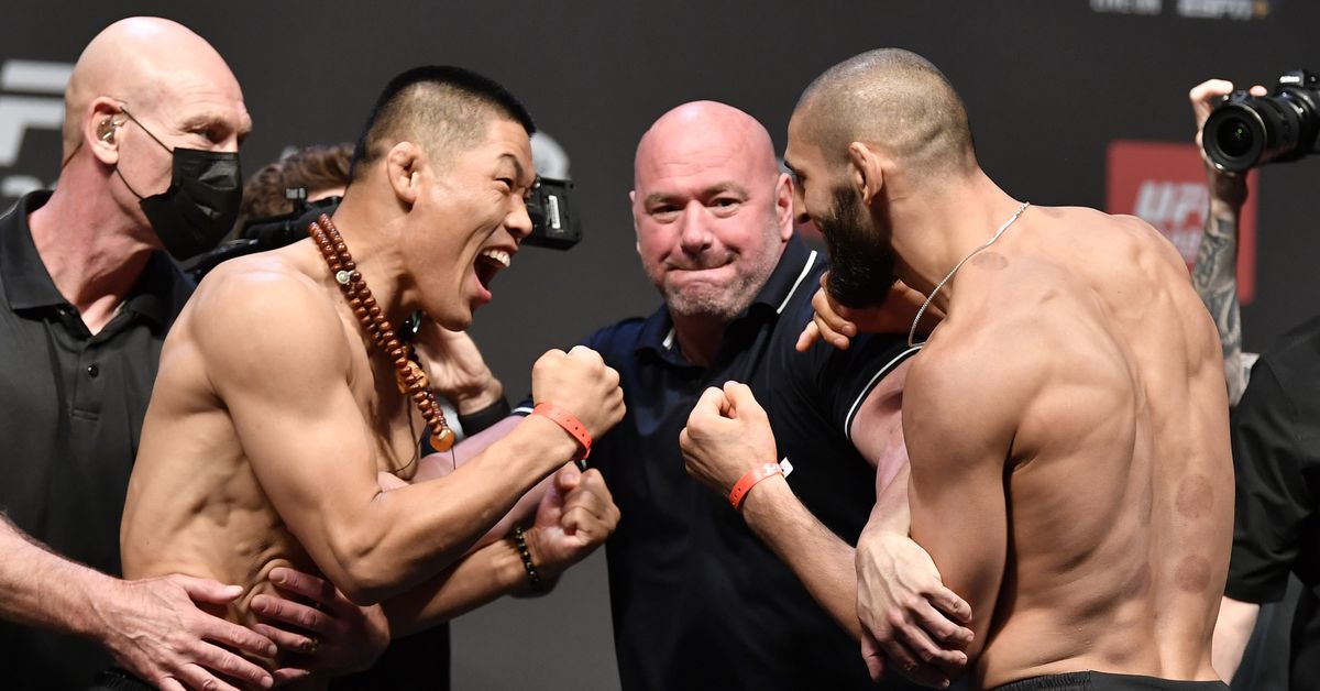 UFC 267 Embedded, part 5 - ‘I go in and no blood, nothing, no fun’ dlvr.it/SBZ32C Tix: goo.gl/7kQpdg