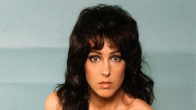 Happy Birthday to American singer-songwriter Grace Slick from Jefferson Airplane, Starship.
(October 30, 1939) 