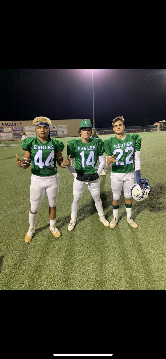 Nice win with <a href="/SCSEaglesFB/">SCSFB</a> on our hoco night! #codeblue