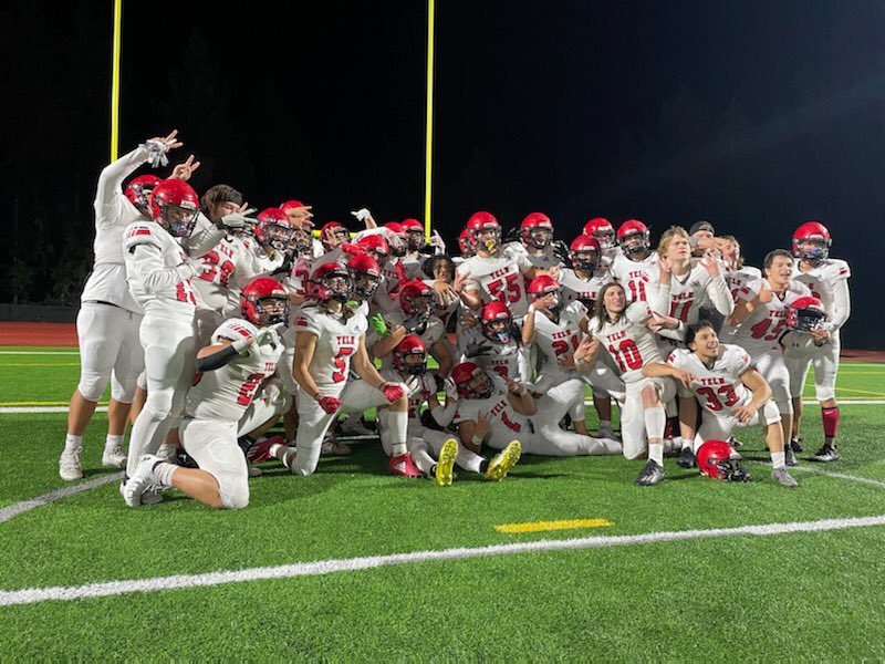 FINAL:
Yelm 43 
Central Kitsap 6 

Tornados with back 2 back undefeated regular seasons! #ThisIsY #WeStillHungry 🌪