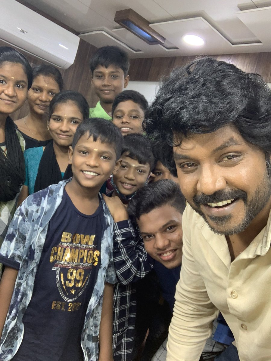offl_Lawrence's tweet photo. Hi friends and fans, I’m sorry that this year I was unable to meet my fans and children to celebrate with everyone on my birthday as superstar was hospitalised. I pray ragavendra swamy for his speed recovery. Thanks to everyone for your wishes 🙏🏼🙏🏼 https://t.co/Isw6gomDAu