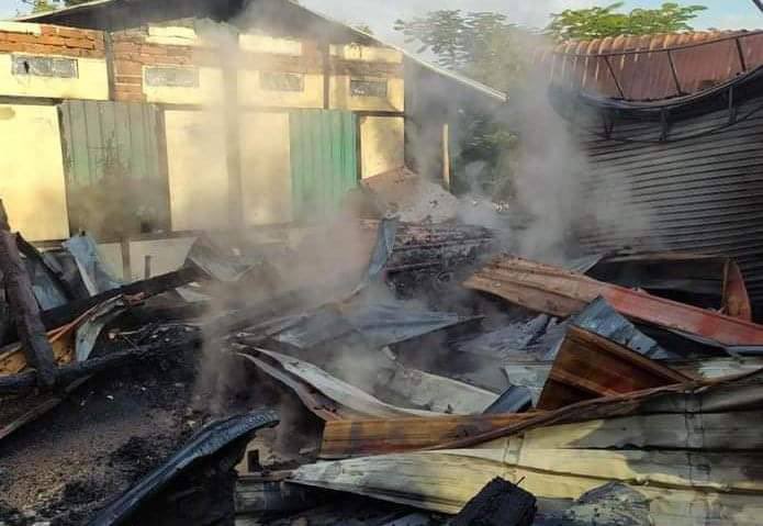 SAC terrorists &amp; their sponsored thugs PyuSawHtee Group set The National League for Democracy (NLD) office on fire &amp; destroyed the almost entire office,Ingyin Myaing ward,KyunHla Tsp,#Sagaing on Oct 29. #WarCrimesOfJunta #Oct30Coup #WhatsHappeningInMyanmar