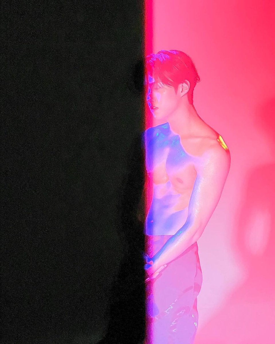 letsgoptg's tweet photo. 211030
Instagram 

#PENTAGON #펜타곤 @CUBE_PTG 
#YEOONE #여원 

#Repost @ 9oo_sebumps 

Light♨️

https://t.co/2gsk0F0RD1 https://t.co/s3REg085VM