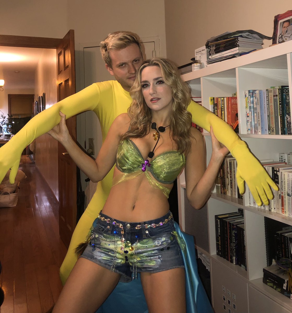 keelytaylor's tweet photo. we absolutely freaked it https://t.co/x0xPXTVaR7