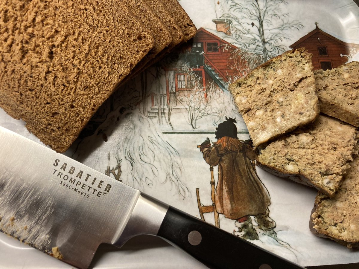 FranskMat's tweet photo. Frikost med Mortens pastej från Greens och bricka Carl Larsson #Sundborn och kniven? Sabatier, Frankrike https://t.co/ddVW2eMgID