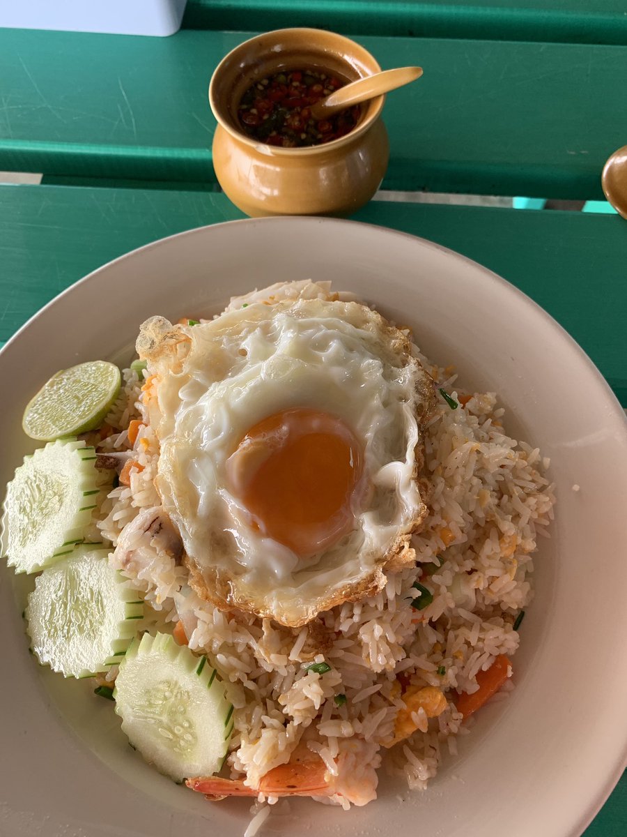 ManitWinai's tweet photo. #หาดจอมเทียน #ตีจนไม้หัก #naichiangmai #รถนำเที่ยว ☎️0947319799 https://t.co/s7KkEJDpdy
