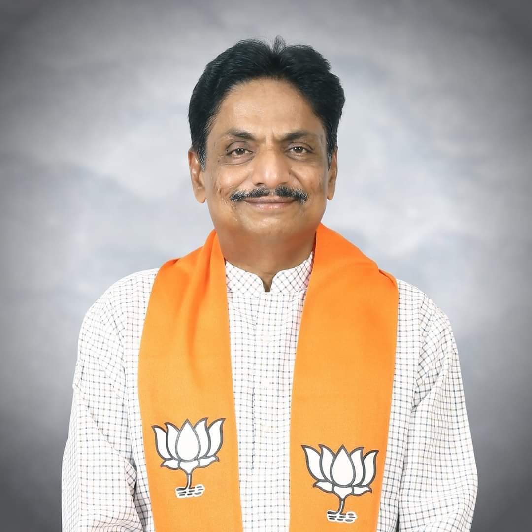 GSNA6653's tweet photo. માન. ઋષિકેશભાઈ પટેલ સાહેબશ્રી, મંત્રીશ્રી આરોગ્ય અને પરિવાર કલ્યાણ વિભાગ ને જન્મ દિવસ ની ખુબ ખુબ શુભેચ્છા.
આપ સદાય સુખી અને નિરોગી રહો અને ખુબ ખુબ પ્રગતિ કરો તેવી GSNA ખુબ ખુબ શુભેચ્છા પાઠવે છે. https://t.co/UKn9fhtPTn