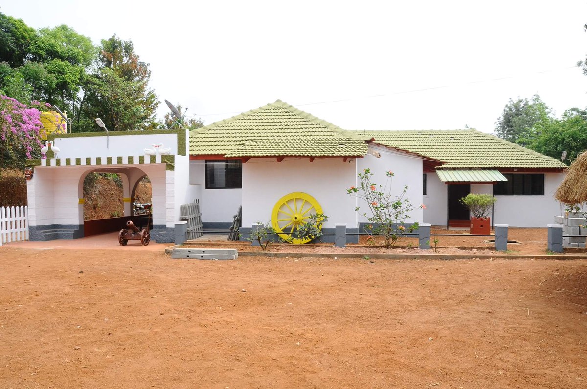HomestayNesara's tweet photo. Its weekend time soon book our homestay and experience the cool weather in sakleshpur

Nesara Homestay
Devaladakere, Japavathy
Hanbal(H), Sakaleshpura
P: +91-9972111644
https://t.co/NsO4nL4PGs

#sakleshpura
#Homestay
#Nesarahomestay
#Homestayinsakleshpura https://t.co/9Bow4SewlT