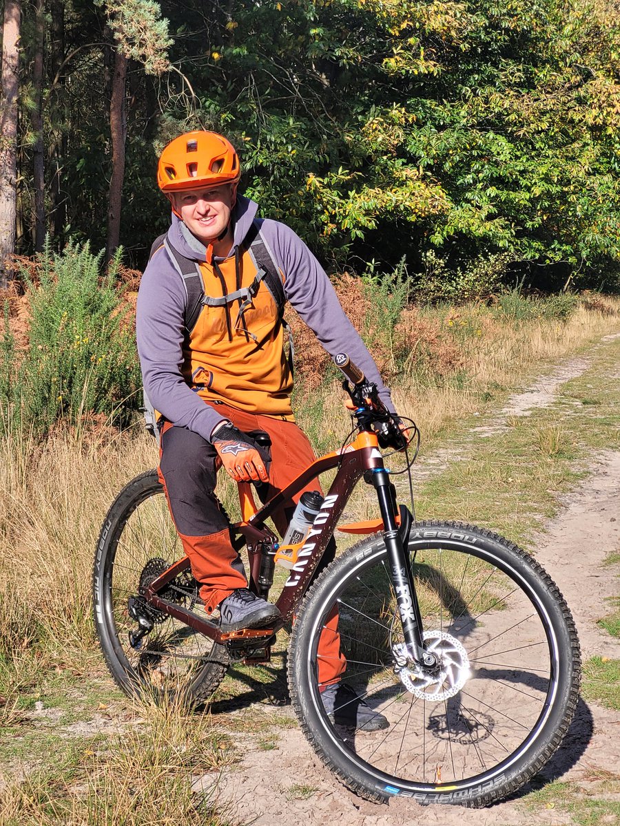 da_doyle82's tweet photo. Great ride on my Canyon with the Daughter Thursday, same again Sunday with me pals! Will get out more in 2022!!! 🤞🚵♂️🤟 #canyonbikes #canyonneuron https://t.co/cdA683T8Za