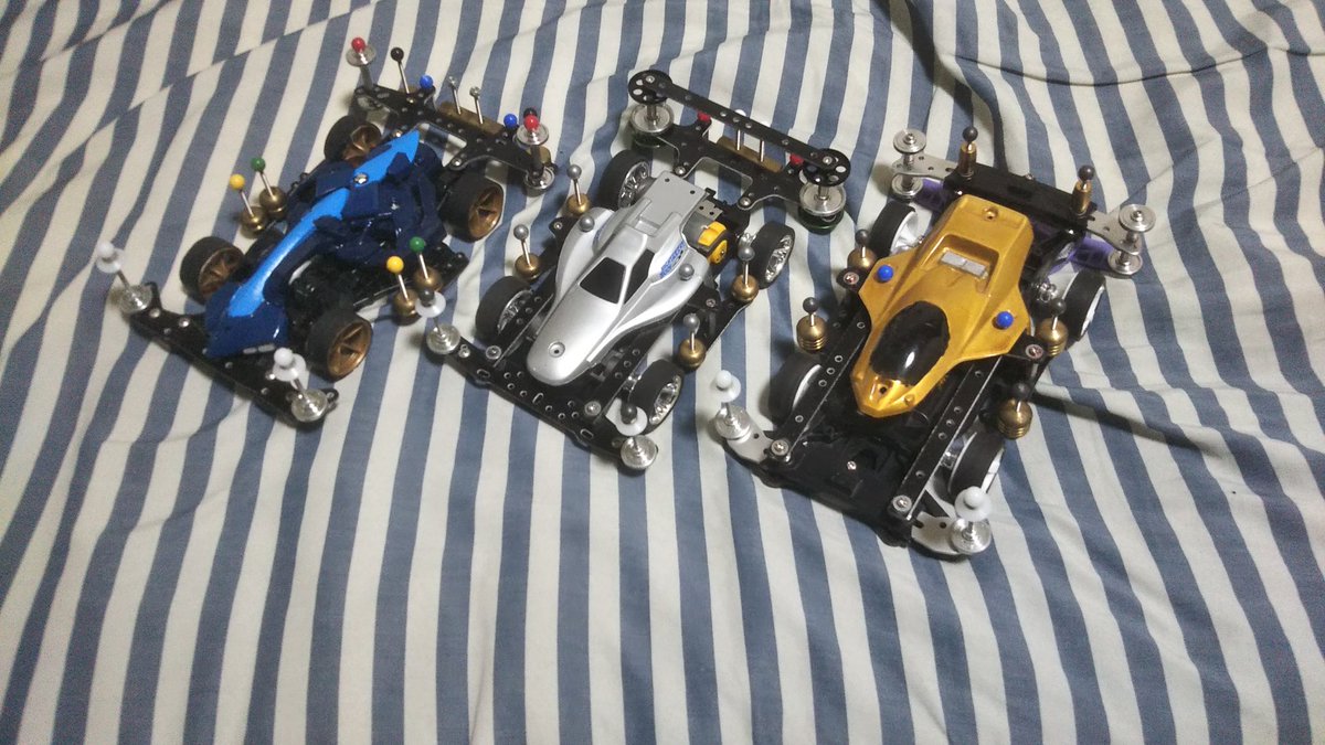 MrBlueCross's tweet photo. JC大阪
アイムレディ
#mini4wd
#ミニ四駆
#mini4_event
どれにしようかな? https://t.co/1vdVs1G4s7