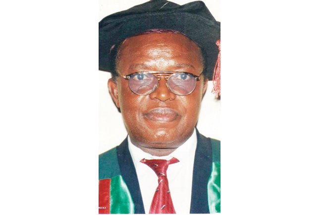 IgboHistoFacts's tweet image. PN Okeke is 80.

Has there been any recognition or lifetime award to Prof. Pius Nwankwo (PN) Okeke? The author who wrote a demystified Physics textbook most of us read in secondary school. He's 80yrs today.

Retweet to celebrate this great man alive 🙏