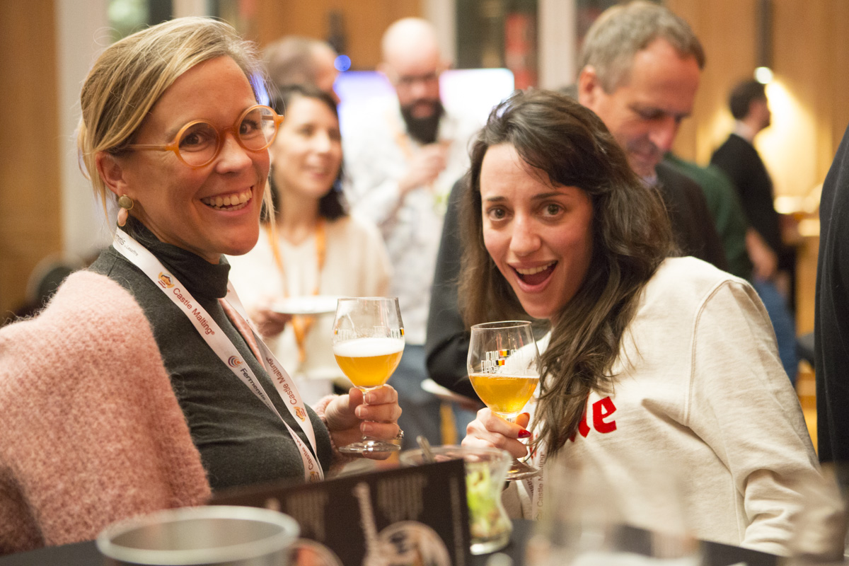 BBeerChallenge's tweet photo. First impressions! #beer #belgium #brussels #belgique #craftbeer #bier #europe #instabeer #belgianbeer #beerstagram #beergeek #cerveza #biere 
@Raedemal @svengatz https://t.co/6WzFxGiVtL