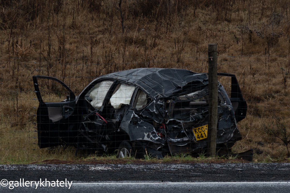 a3Route's tweet photo. 09:38 Car flies across the @kwskenya  Nairobi National Park fence opposite Ole Sereni and lands in the park...all occupants eaten by lions...just kidding  https://t.co/ze36UoXuek via @peculiarkenyan