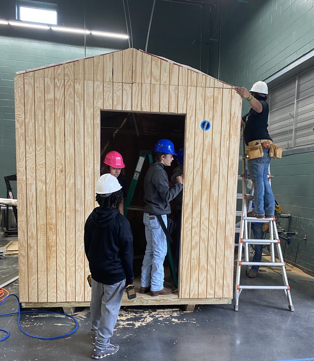 AngeeB's tweet photo. Team Design and Build competition Day #2 @TCTATuscaloosa—the finishing of the buildings with the addition of electricity! In awe at the skill level of these competitors! @GoBuildAlabama @NCCER @TCSBoardofEd @CTEWorks #girlsbuildtoo https://t.co/FskTS7m9np