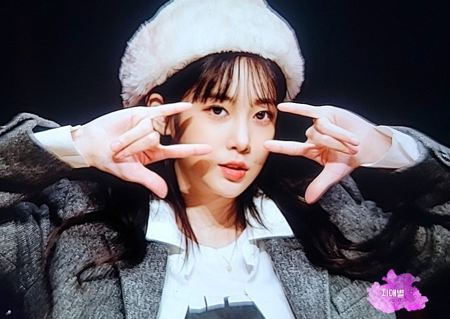 지애별💖 tweet media