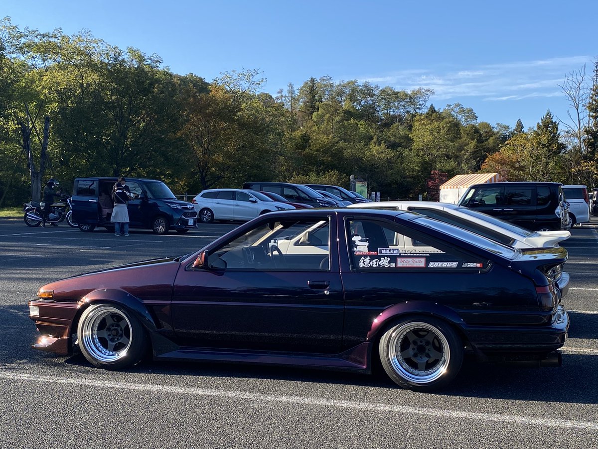 M_4kIv's tweet photo. R34ミッドナイトパープルIII
エンジンルームと車内はハチロクのミディアムグレーM
NA WORKS製Fバンパー、サイドステップ
Fランフリーワイドフェンダー+オリジン35mm
Rランフリー35mm
jbloodFRPリアゲート
WORK MEISTER CR01 15inch
F9j -16
R9j -18
小泉商会さん、板金屋さんありがとうございました！ https://t.co/kV0vydKJ1P