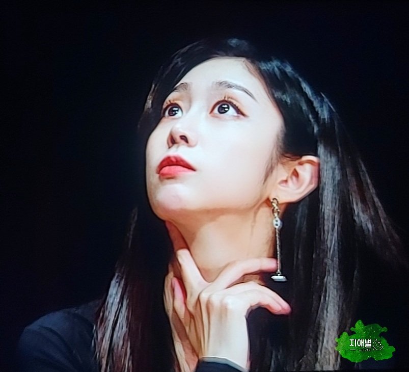 지애별💖 tweet media