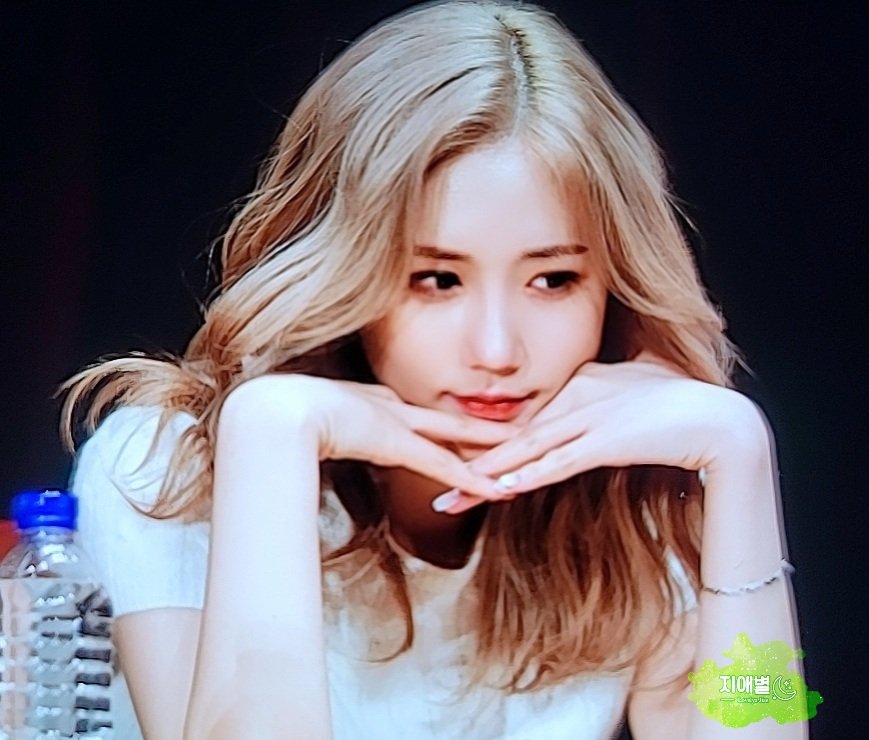 지애별💖 tweet media