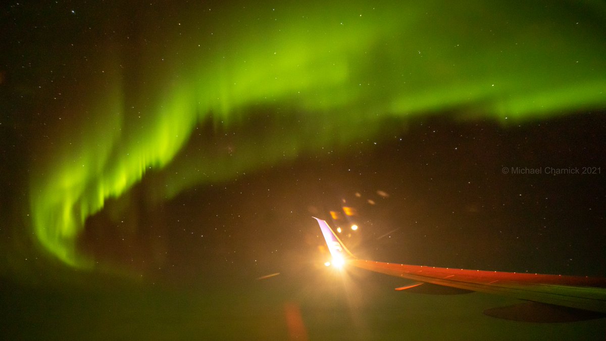 charnick_wx's tweet photo. KP2 Aurora sampler...somewhere over the Labrador Sea! 
#aurora https://t.co/NKmXyEkj1F