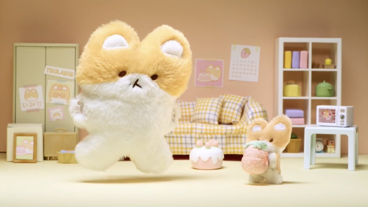 five_000000's tweet photo. 팬들을 위해 인형 굿즈를 직접 디자인해서 반들어주는 아이돌이 있다? https://t.co/8a5P3BVAGM