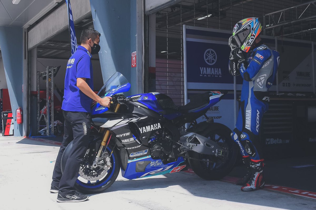 _kasmadaniel's tweet photo. alhamdullilah, pole position . let’s enjoy race 1 today 🐉💙 https://t.co/rjQuNlM1Ml