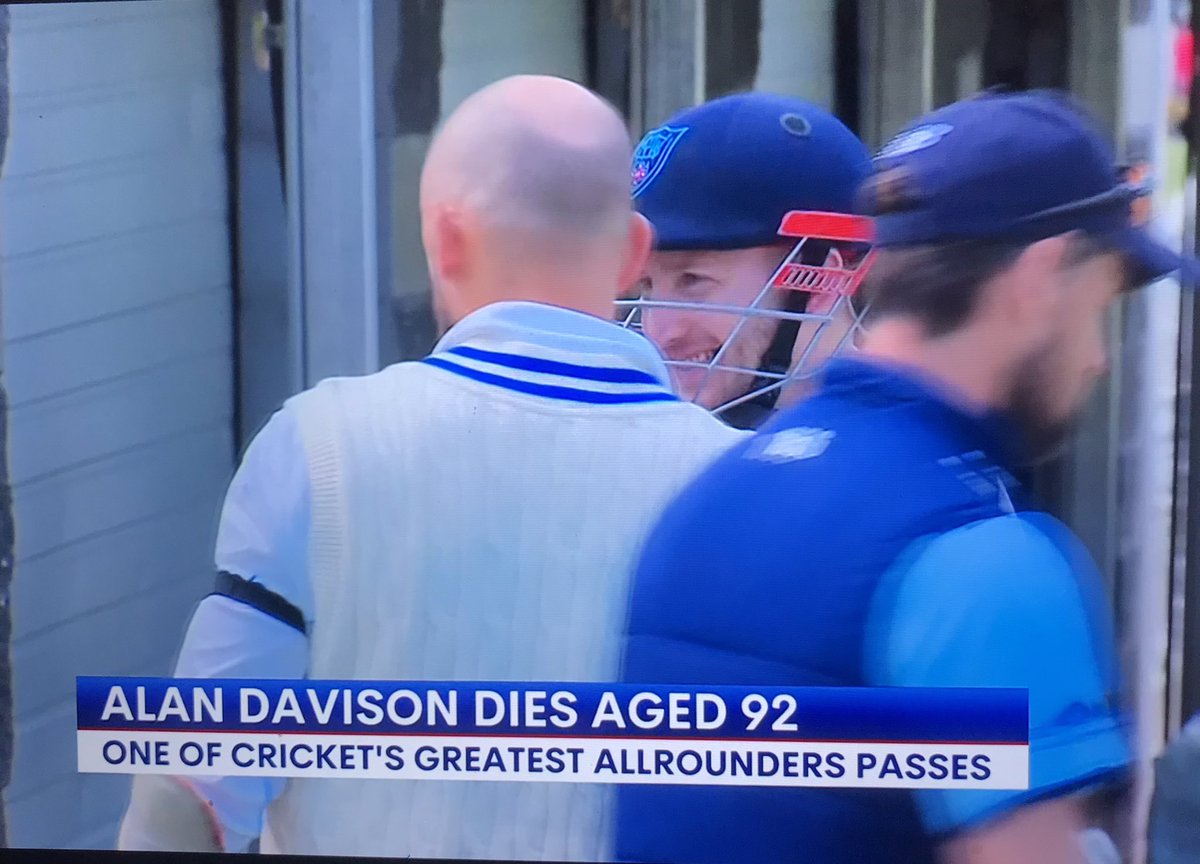 GameSlayer63's tweet photo. R.I.P Alan Davison and Vale Ashley Mallett #AlanDavison #ValeAshleyMallett #RIP #Cricket #Sports #RestInPeace #RestInPeaceGuys #Gamer #Gaming https://t.co/hnjqUAacID