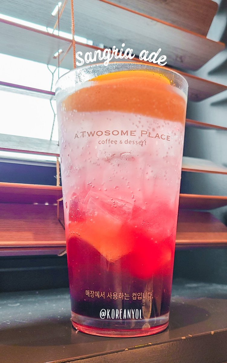 coreanol_'s tweet photo. Les juro que esta sangría sabe a mi amada chicha morada 🥤 de los andes 🏔 de mi querido Perú 🇵🇪🤧
#vidaenCorea #peruanaenCorea https://t.co/BbDY16uTRl