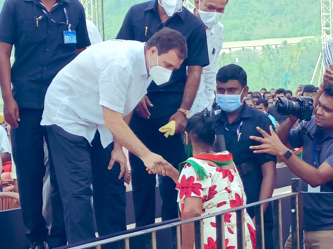 Nattashasharrma's tweet photo. राहुल जी को जो प्यार करते है…. ढेर सारे Rt &amp; likes कर दो…..❤️
#RahulGandhiWithGoa https://t.co/9z9BGrSYKx
