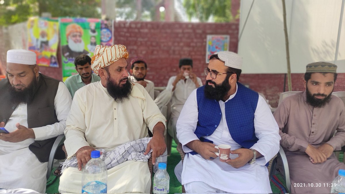 SamiSwati_'s tweet photo. الحمدللّہ بخیر و ڈیرہ غازی خان پہنچ چکا ،
 فیصل چوک ڈیرہ غازی خان پر جمعیت علمائے اسلام کے تشہیری کیمپ میں جے یوآئی صوبہ پنجاب کے قائم مقام امیر حضرت مولانا اقبال رشید,سید فیاض حسین شاہ، ڈاکٹر محمد یونس راج ،  مولانا حسن معاویہ، بھائی انعام اللہ خان بھٹی، ودیگر احباب سے ملاقاتیں https://t.co/QI361ozxiP