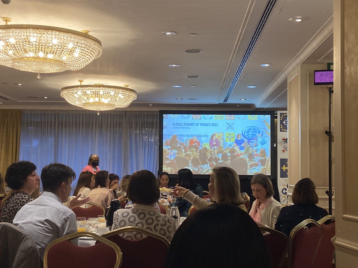 🥐 about Media And Imaging Women with 4 int journalists. W/ women at the top of media outlets there is still too few attention to issues affecting women/about women leaders,despite large nmbrs of women journalists, so how will that affect what we see &amp; read in the news? #gws2021
