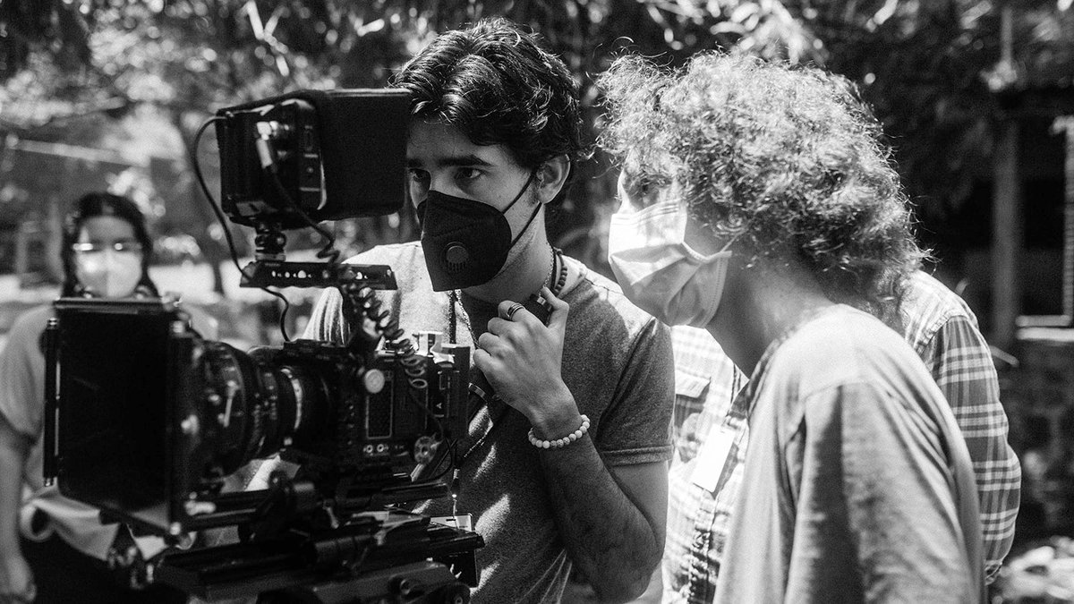 Del “Proceso creativo, #guion y dirección de cara al #rodaje de un formato de rally” 💥🎥 es de lo que nos va hablar Manuel Rodarte, escritor y cineasta Mexicano. 

Síguelo en 🌐 youtube.com/watch?v=ea_CZH…

#CineYSalud2021