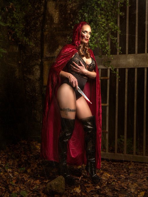 Mais le loup y &eacute;tait... Picture by Carlo_strange  Make up by Jess Sperta https://t.co/fXhJKhMbqj<a href="/tag/models"class="tags"><span>#models</span></a><a href="/tag/picoftheday"class="tags"><span>#picoftheday</span></a><a href="/tag/photography"class="tags"><span>#photography</span></a>