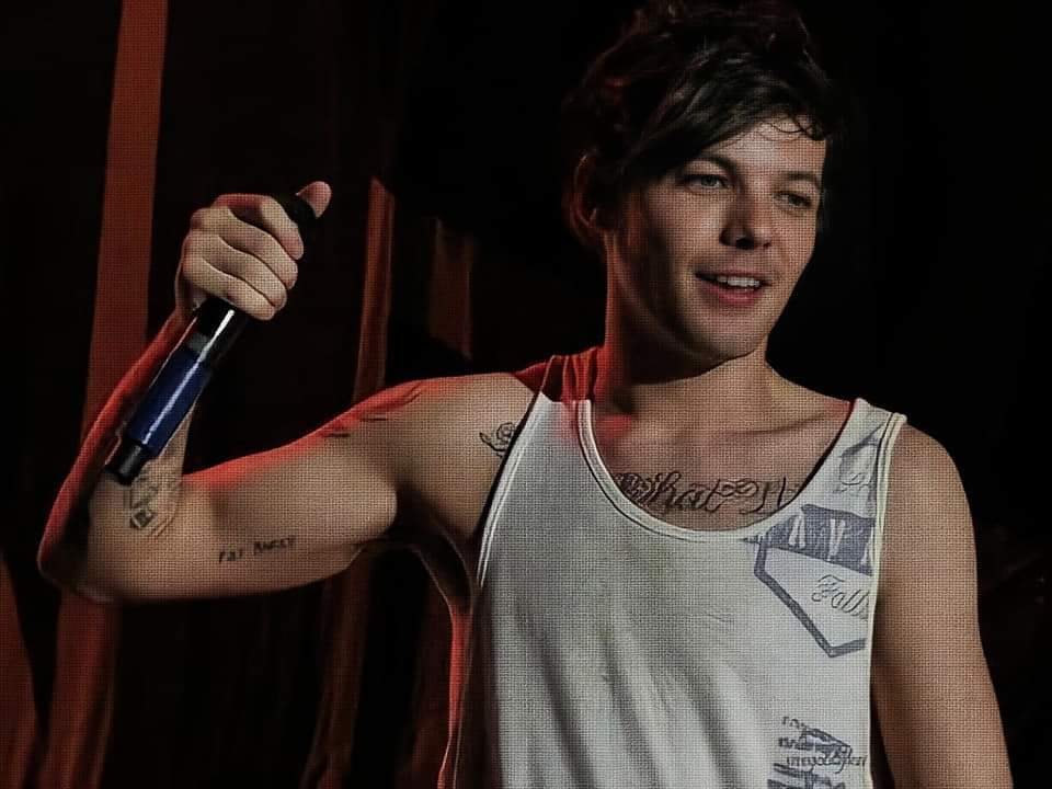 Dari80265066's tweet photo. Louis tomlinson mi persona Favorita en todo el mundo es perfecto https://t.co/sDgldmoFnl