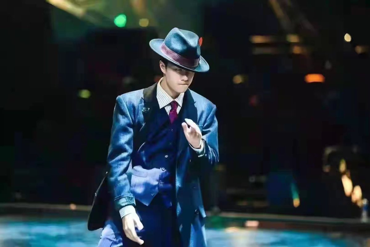 IEWRUJAYA's tweet photo. ยาดม ยาหม่อง ตายๆๆๆๆๆๆๆๆๆ #WangYibo王一博 #SCD4 https://t.co/U4iEuuM184