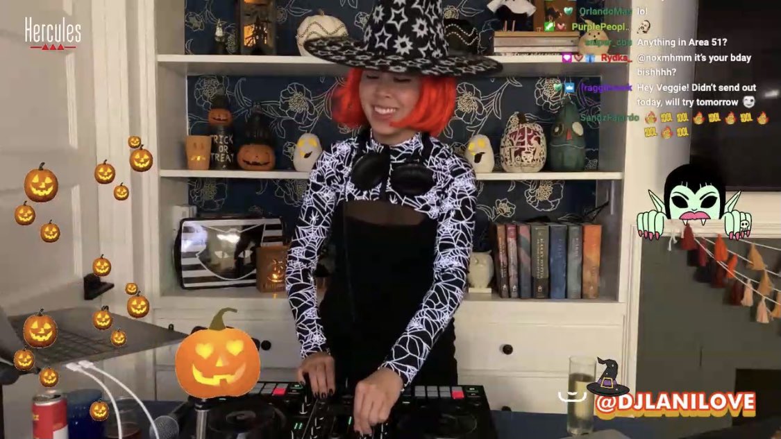 clubmeshdjs's tweet photo. Kicking off Halloween weekend with @HerculesDjMix Inpulse 500! 👻🎃🖤
Party continues tomorrow evening on Twitch! @djlanilove @DialJESS @misschessknight #clubmesh #twitchpartner https://t.co/7T98qMhQim