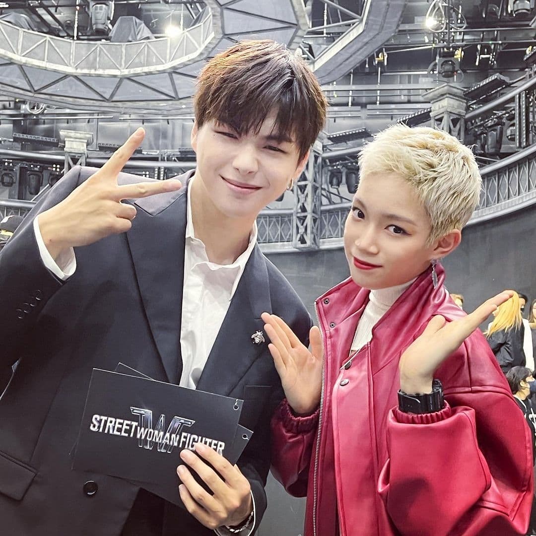 kangdani_k's tweet photo. 예리님 인스타
https://t.co/fRSNyiDqbY

따수운 사람끼리는 서로 알아보는것..넘 보기좋다

#강다니엘 #KANGDANIEL  @konnect_danielk https://t.co/PK1waCsVy1