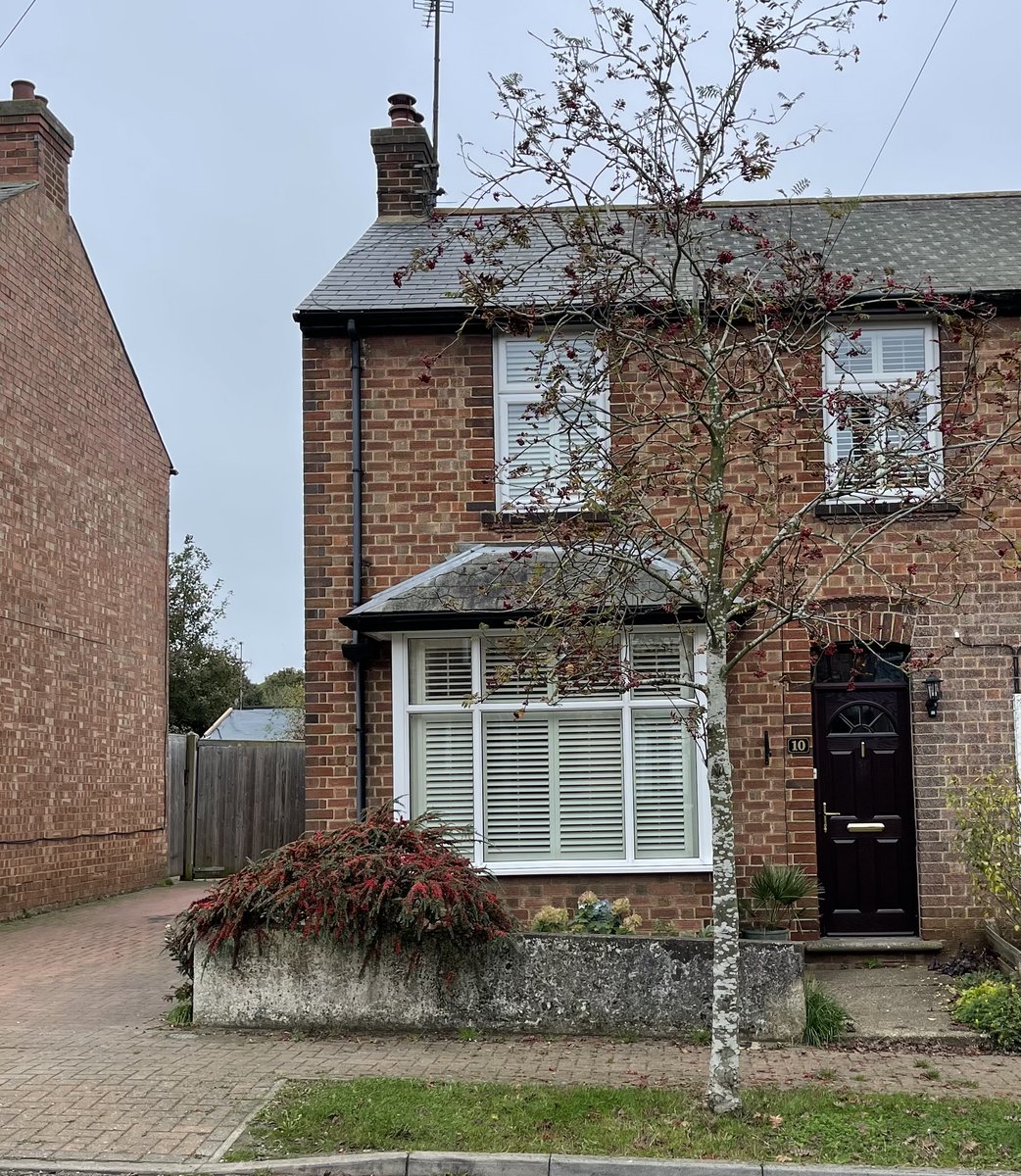 HappyBrian12's tweet photo. Brighten up your home with modern PVC windows & a solid composite door #upvcwindows #exteriordoors #compositedoors #doors #doorsinstallation #homeimprovement #upvc #modernise #whiteupvc #localcompany #localbusiness #happybrian.co.uk https://t.co/BowhBOolrR