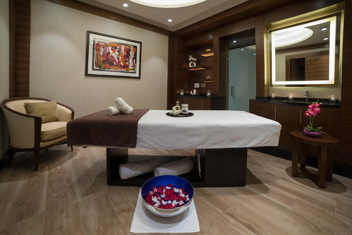 Relax, rejuvinate and enjoy a spa day at Shine Spa for Sheraton! 

Book your spa day by calling us at 06 593 4111