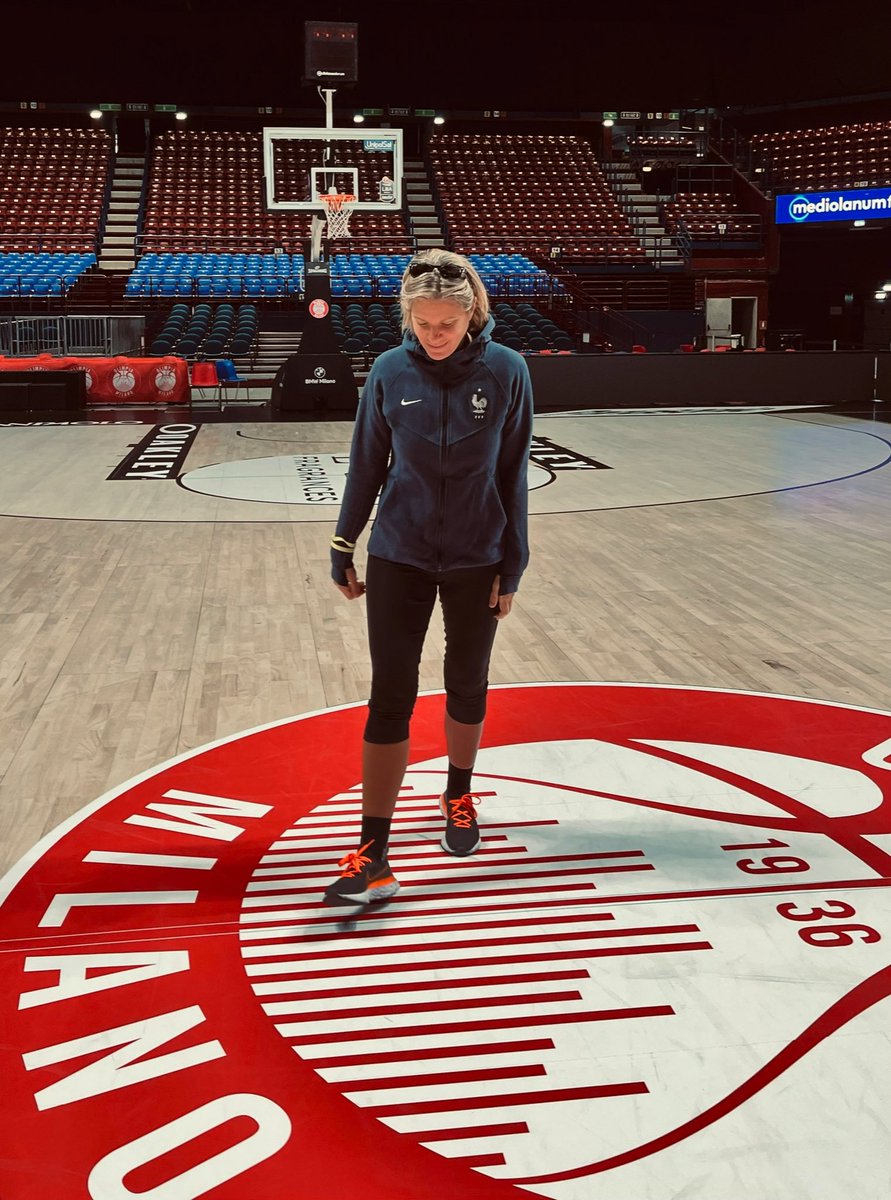 gaiabrunelli's tweet photo. E giร che si siamo, facciamoli due passi sul parquetโฆ ๐ #padelfarm @OlimpiaMI1936 #padel #padelmania #basket ๐พ๐ https://t.co/RH37EsnvCW