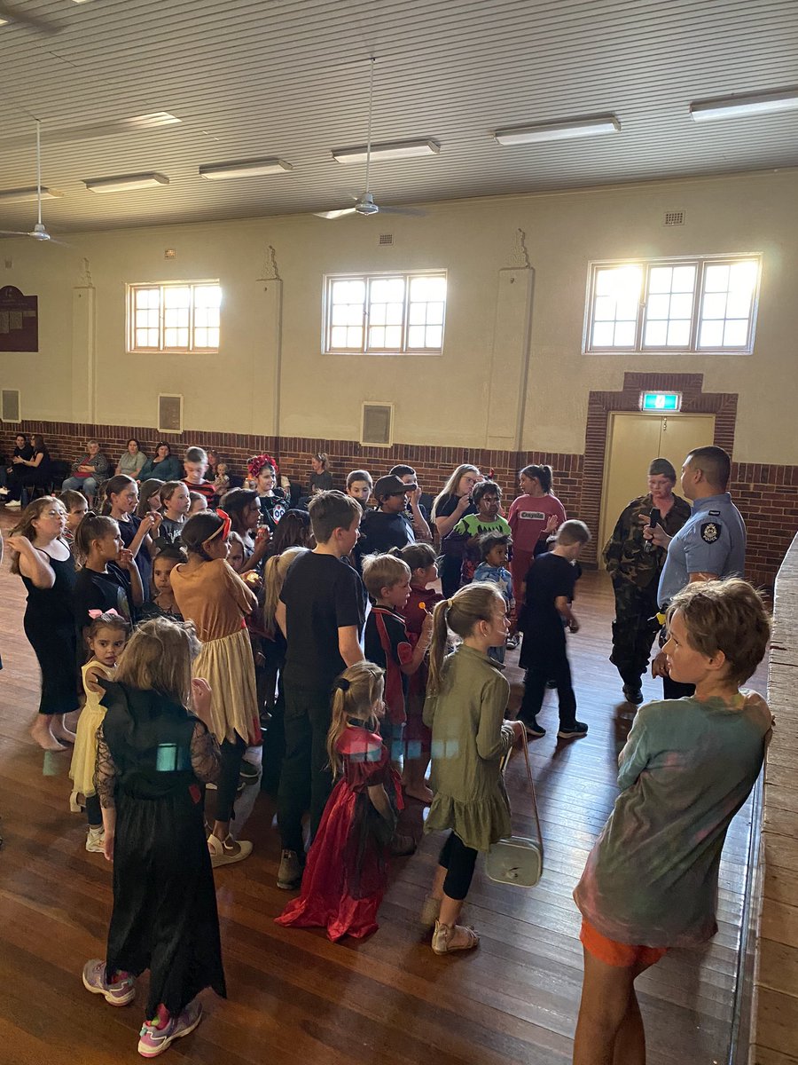 <a href="/mullewapol/">Mullewa Police</a> would like to thank everyone who came for the Mullewa Halloween blue light disco! We hope everyone had a great time and can make it to the next one! #fb #PCYC #bluelightdisco