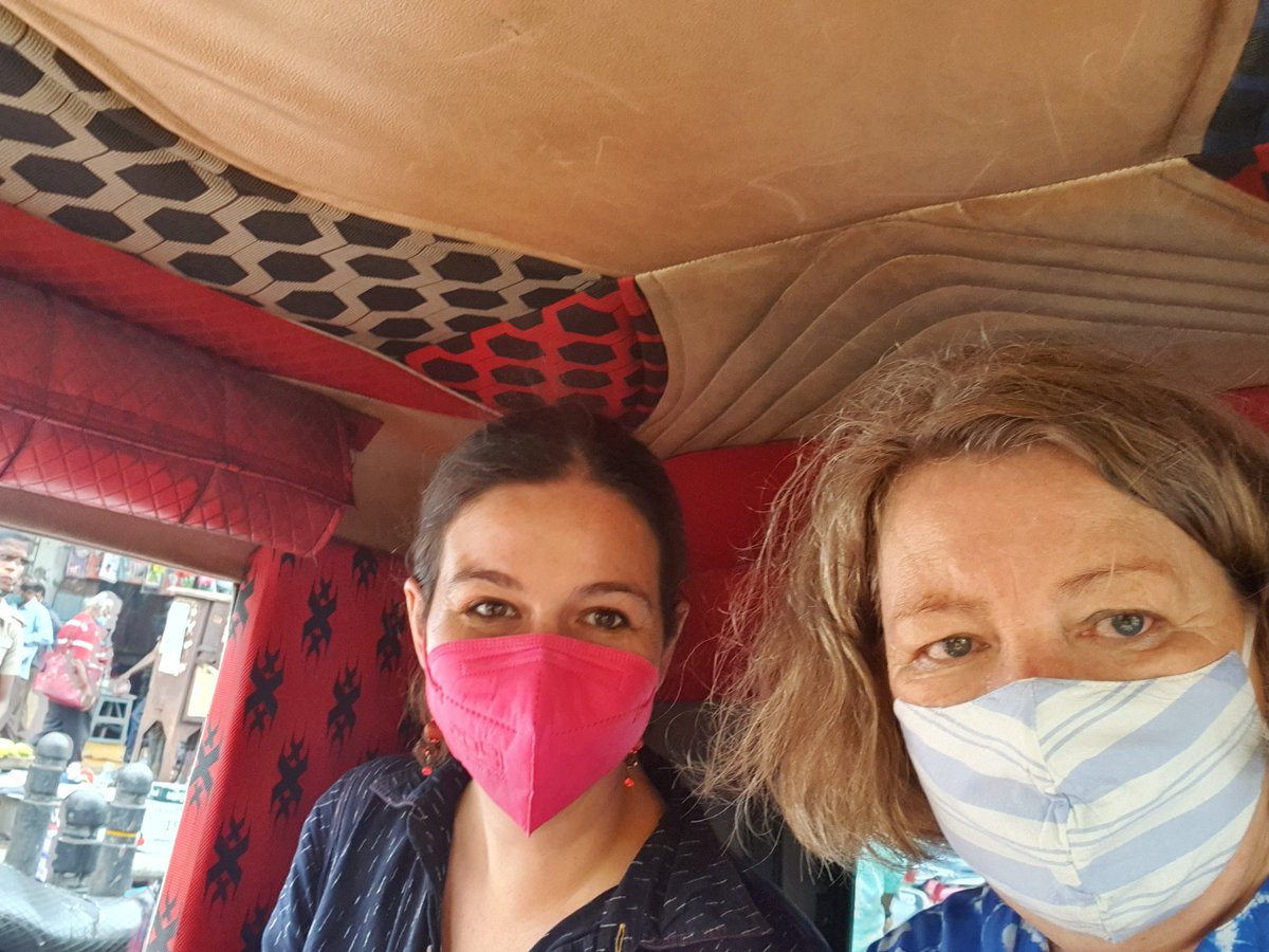 GermanyChennai's tweet photo. Parry's corner this morning with director @GI_Chennai : what we bought? #madras #cotton #checks! #Chennai #Coimbatore #Hyderabad #Madurai #Vizag #Warangal #AndhraPradesh #Puducherry #TamilNadu #Telangana https://t.co/9eD7zw2mfY