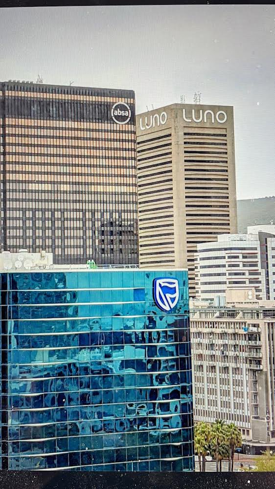 marcswane's tweet photo. Hey there @StandardBankZA @AbsaSouthAfrica 😉 https://t.co/OI1V6LzKbw