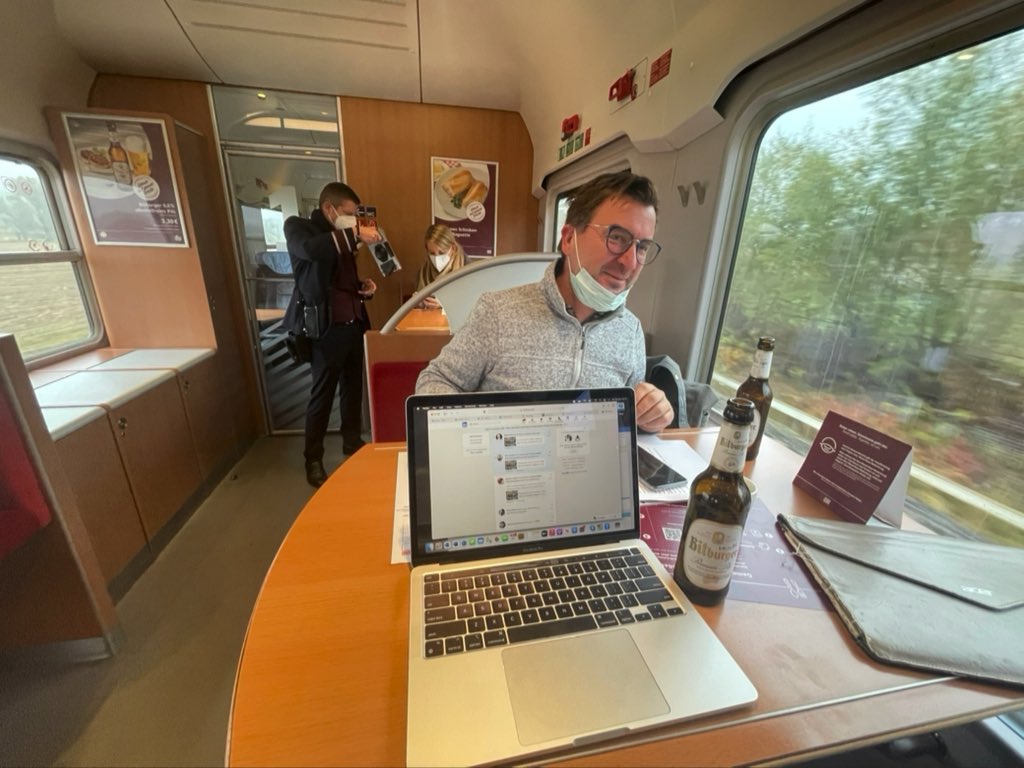 Slovenia in UK tweet media