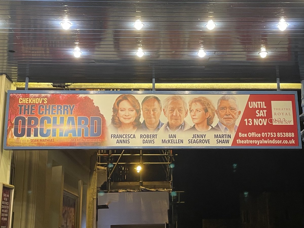Really enjoyed an evening at ⁦<a href="/TheatreWindsor/">Theatre Royal Windsor</a>⁩ watching The Cherry Orchard. Amazing experience being front of the on stage seats seeing the brilliant cast of ⁦<a href="/IanMcKellen/">Ian McKellen</a>⁩ and the rest of the company close up #CherryWindsor