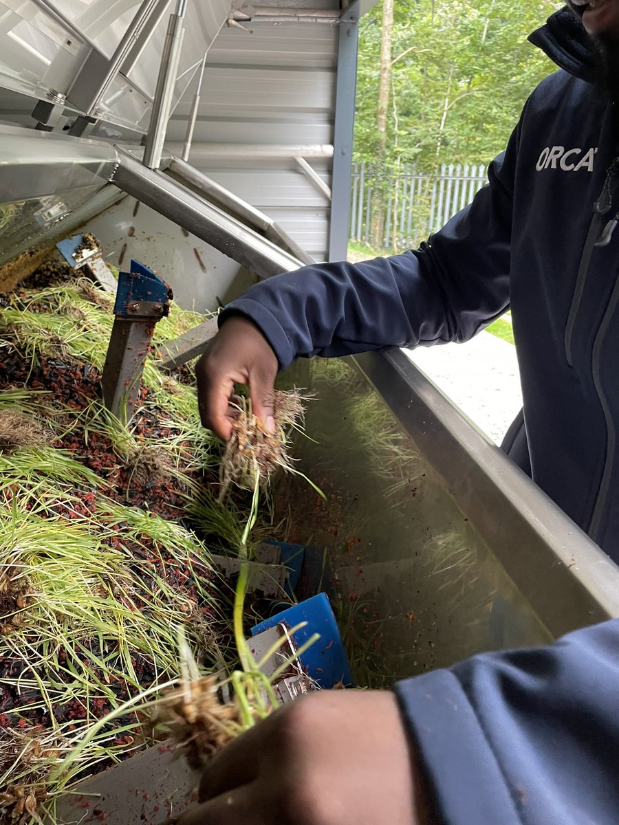 zero_wastetech's tweet photo. We had a fantastic 1st day with the team at Juice Executive “The #ORCA gives us full control on site of this sustainable &amp; innovative technology to manage our food waste, doing our bit for the planet every day. No more bins, no more lorries &amp; no more single use plastic bags.♻️✅” https://t.co/MECpJZpTJJ