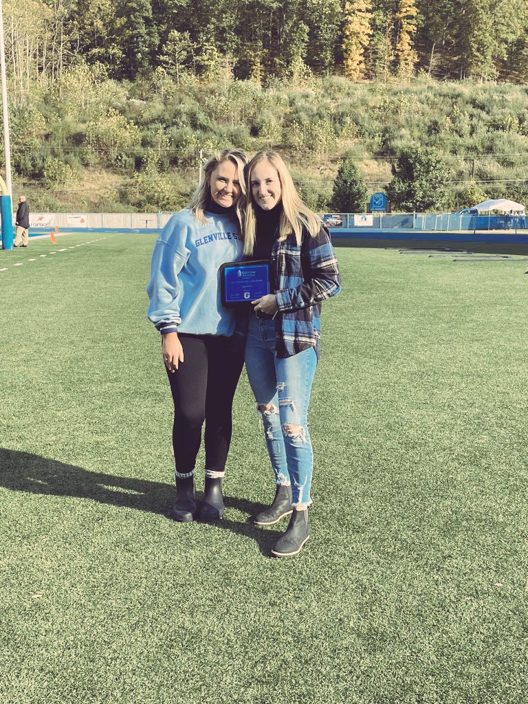 TeamOhioSB's tweet photo. Congrats @catiepelfrey on your well-earned accomplishment, 2021 Clarrisa Williams Award at Glenville State College for most outstanding female athlete of her graduating class.  #proudfan #TeamOhioRed99Original https://t.co/mVb8EKpd9k