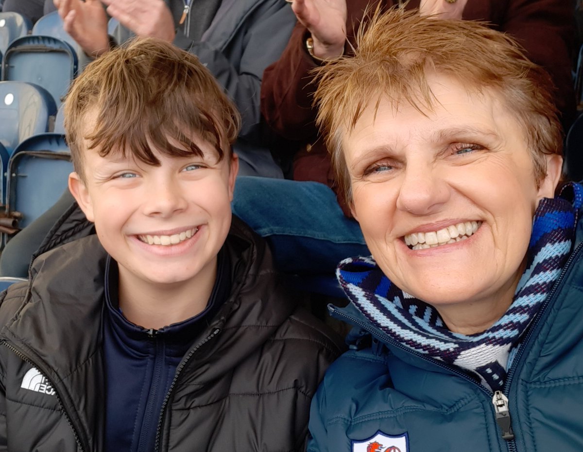judyinfife's tweet photo. At #StarksPark for
@RaithRovers v @AyrUnitedFC ⚽️
#matchday
#footballselfie
#letsgetrightbehindtheRovers ⚽️💙 https://t.co/M7a77GXBFe